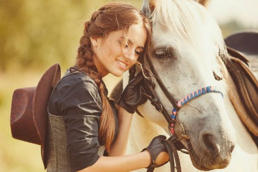 Профессиональная фотосессия с лошадьми: подарите себе незабываемые воспоминания